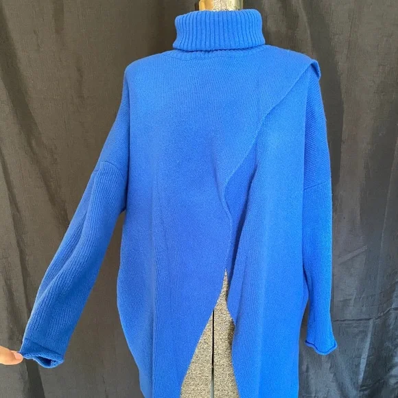 Asymmetrical chunky open front sweater - Picture 6 of 14